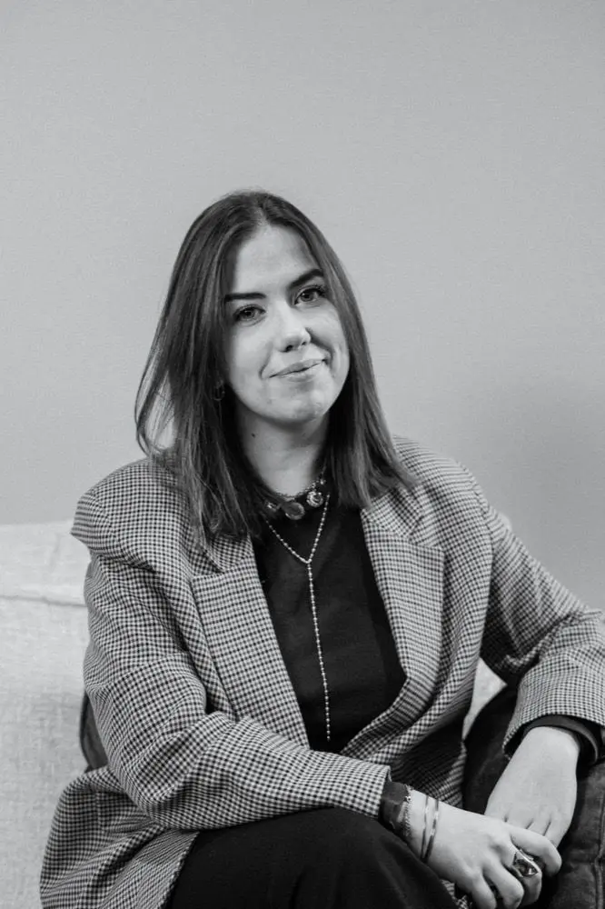 Emma, consultante stratégie financière chez Naka